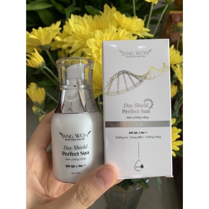 KEM CHỐNG NẮNG NÂNG TONE DOCTOR QUEEN