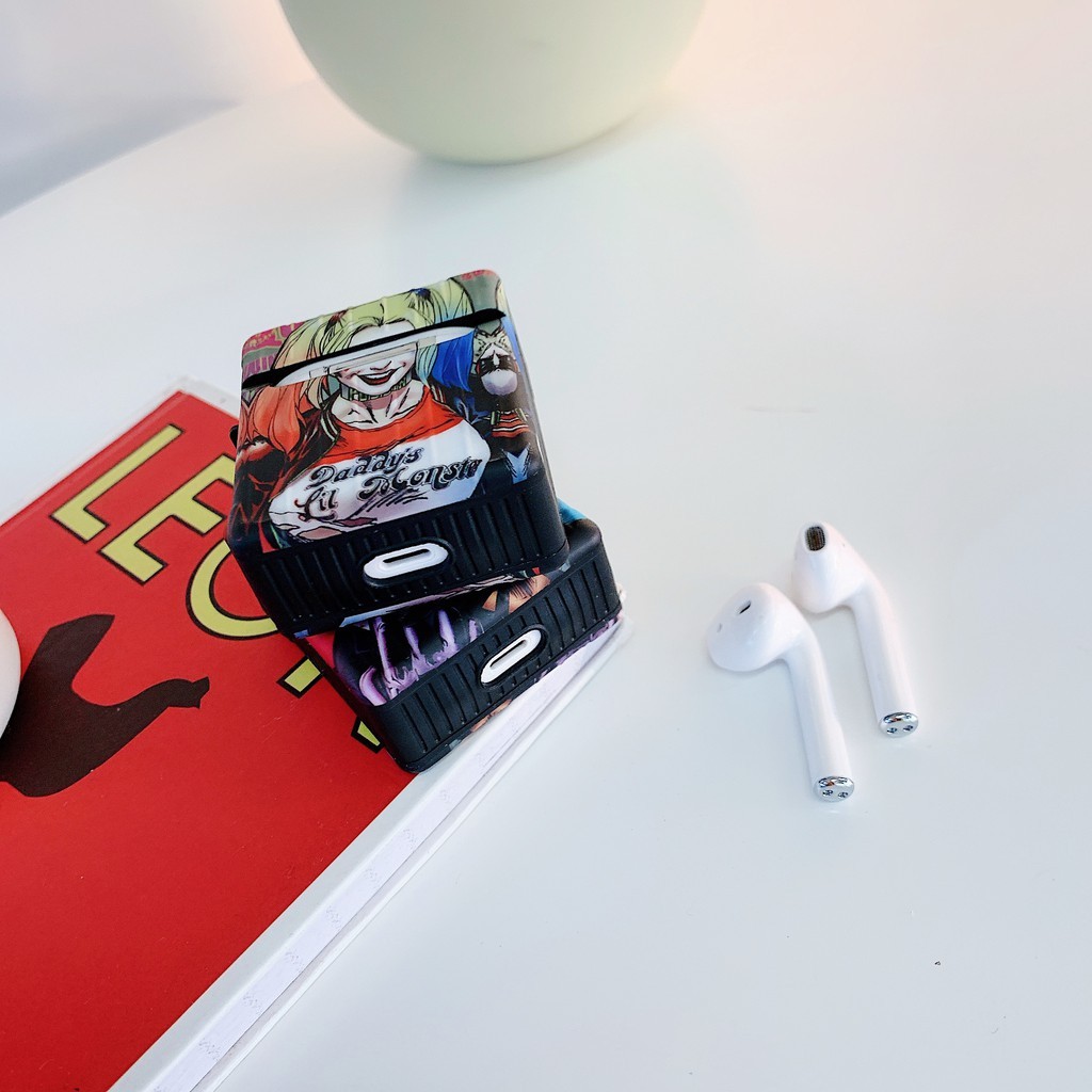 Vỏ Bảo Vệ Hộp Sạc Tai Nghe Airpods 1 / 2 / Pro Hình Chú Hề Jack Haley Queen Yin Ốp