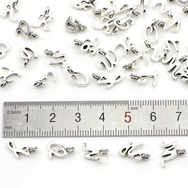 Bộ 26 mặt dây chuyền hình chữ cái từ a-z bằng hợp kim màu bạc
