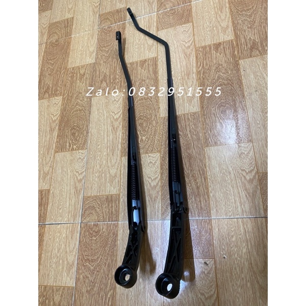 Cần chổi gạt mua trước Innova 05 - 15
