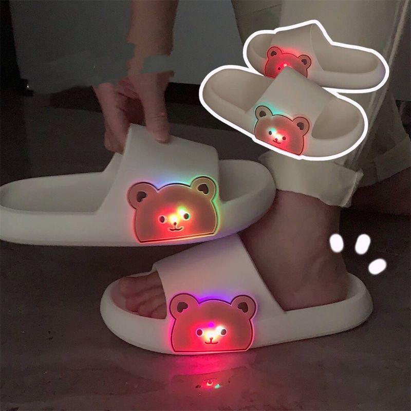 Dép Nữ Quai Ngang Gấu Đèn Phát Sáng Siêu Hót
