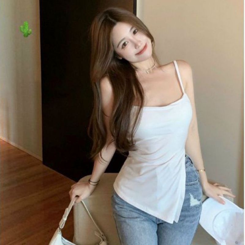 Áo 2 dây  tà dài  xẻ  1 bên siêu hot có mút ngực xịn xò(B.C)