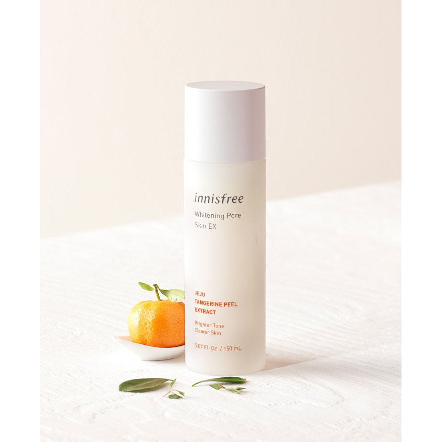 Nước hoa hồng Se Khít Lỗ Chân Lông Innisfree Whitening Pore Skin 150ml Hàn Quốc