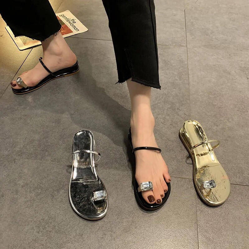 Dép đá ngón chân