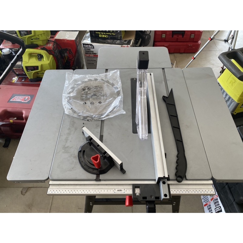 MÁY CƯA BÀN OZITO TBS-2000