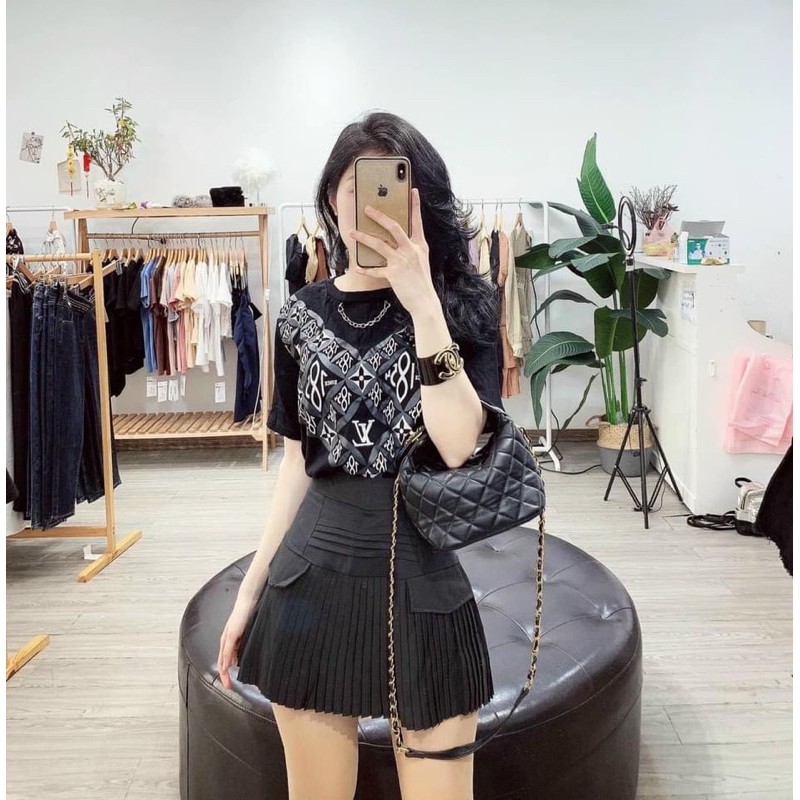 CHÂN VÁY XẾP LY NẮP TÚI