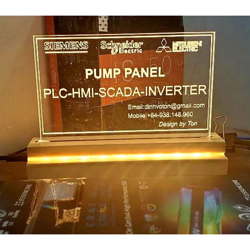 Tấm led khắc Thương Hiệu