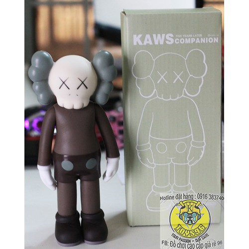 Mô hình Kaws 8inch 20 cm