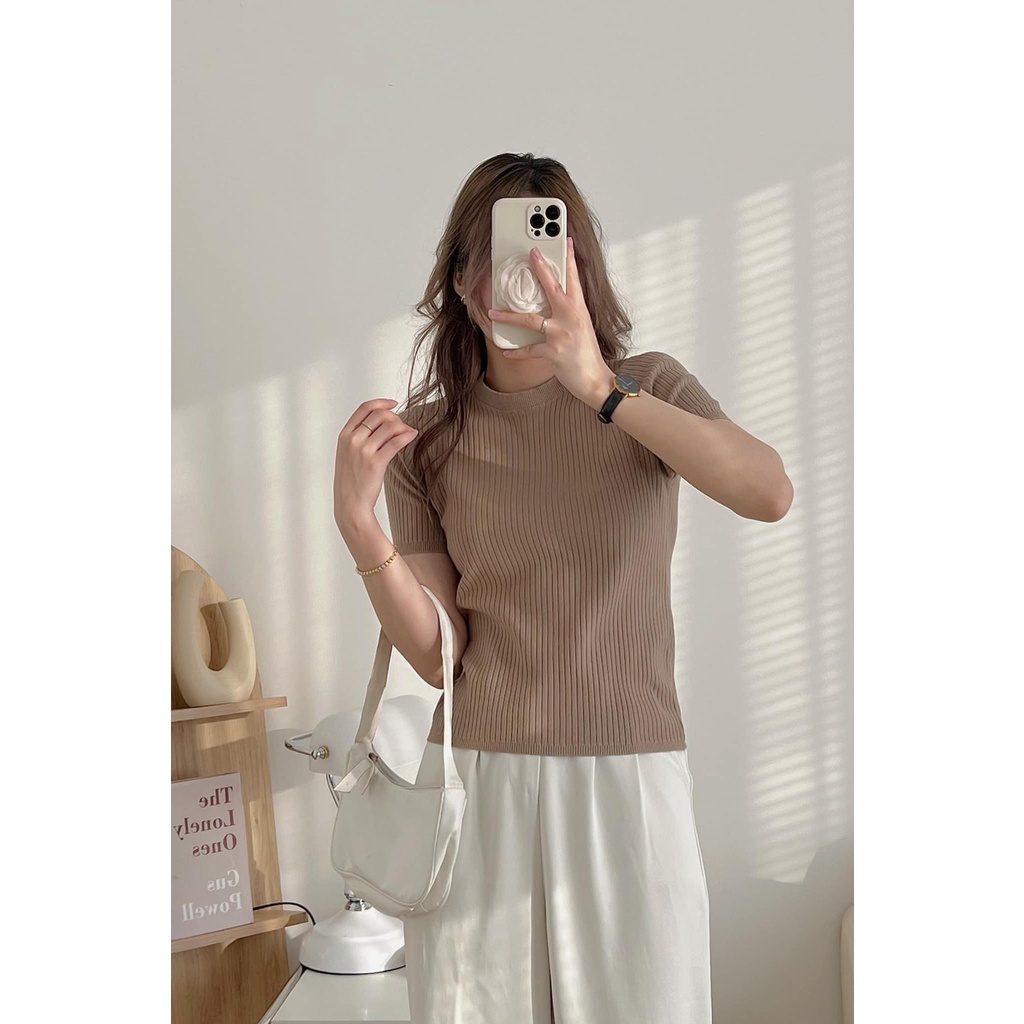 Áo phông nữ cộc tay chất gân tăm co giãn ôm body. Áo thun nữ cộc tay co giãn chất gân tăm đẹp.