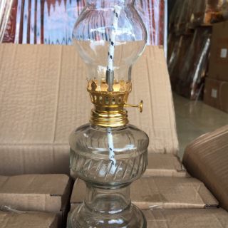 Đèn dầu thủy tinh