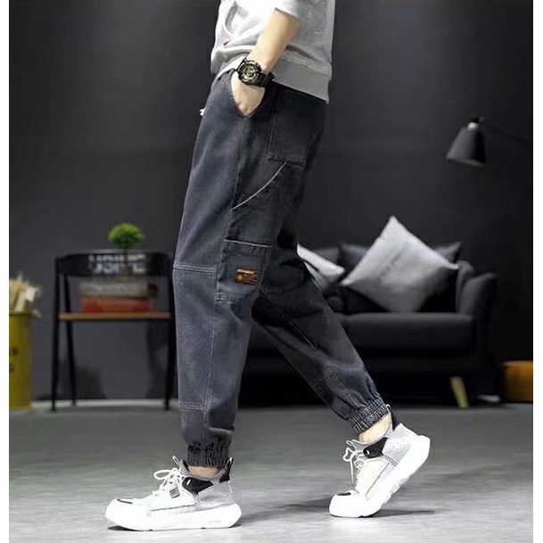Quần Jeans Jogger nam màu đen logo thêu bó gấu lưng chun 709w pon.mens