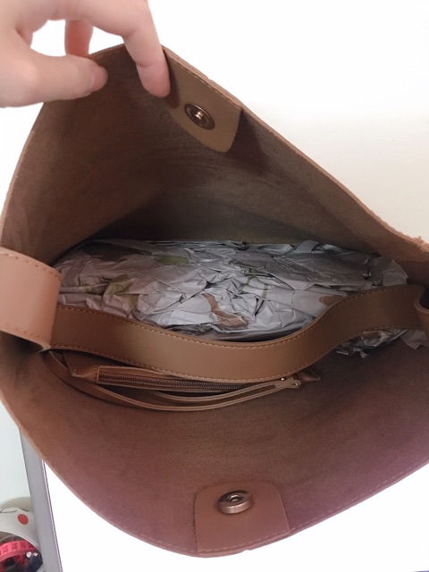 Túi tote dađeo vai kèm ví nhỏ, quai cách điệu vừa a4 - P008