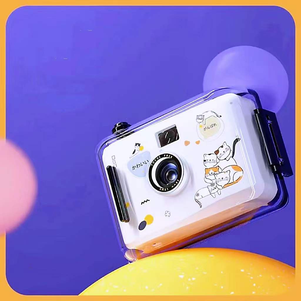 Máy ảnh phim không thấm nước phong cách cổ điển cho món quà sinh nhật | BigBuy360 - bigbuy360.vn