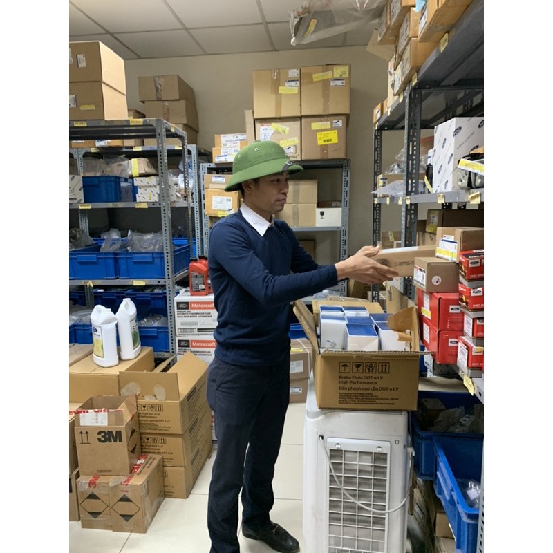 Công tắc chỉnh đèn pha Ford Ranger trên táp lô