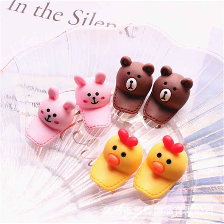 Charm (C142) slime/ Dụng Cụ Charm Trang Trí [Ko Keo &amp; Nút] Hình Nón Kết (1.8x2.7x1.5 cm)