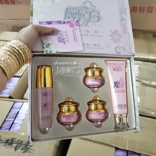 Combo gồm 5 bộ cho khách tuỳ chọn