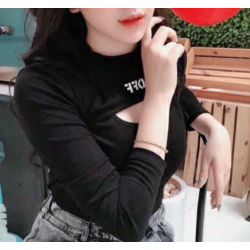 Áo thun xẻ ngang ngực chữ OFF
