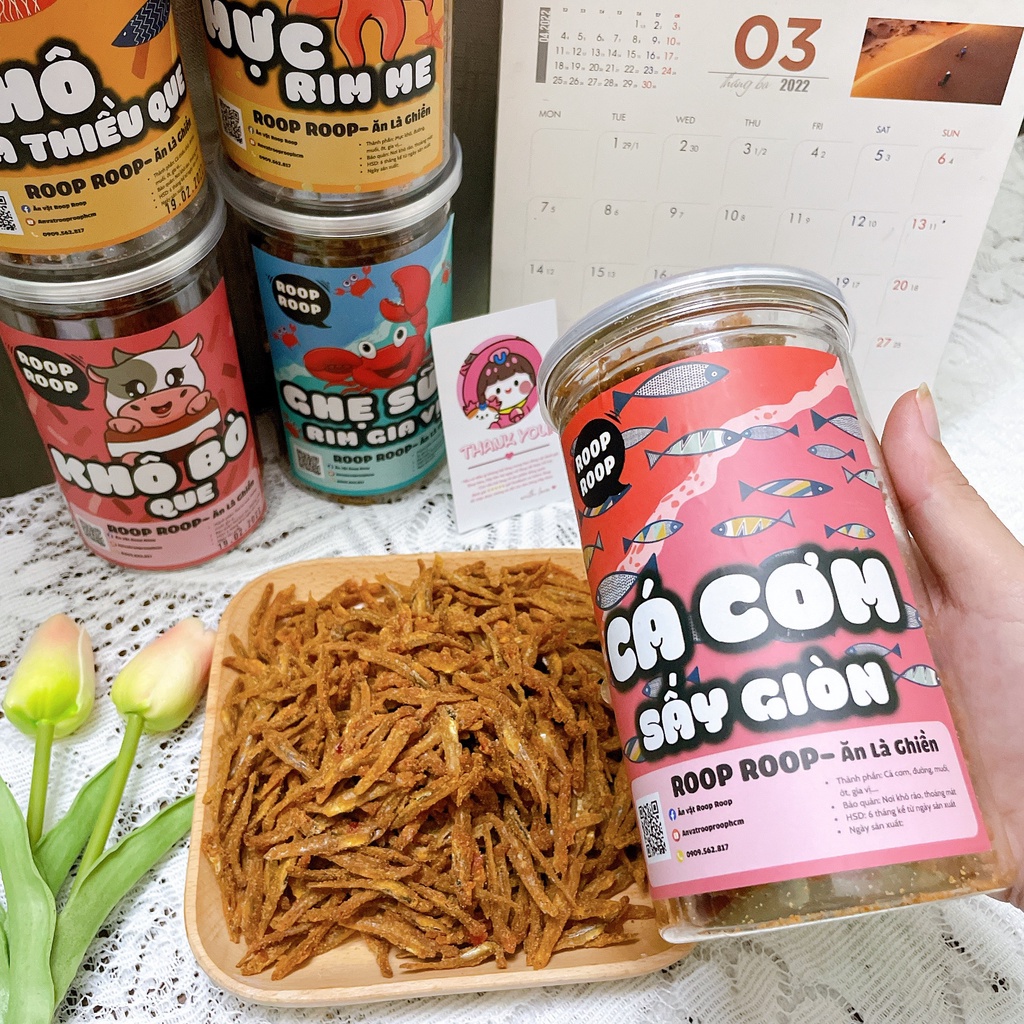Cá cơm khô rim tỏi ớt ngon 200g RoopRoop đặc sản Phú Quốc đồ ăn vặt Sài Gòn