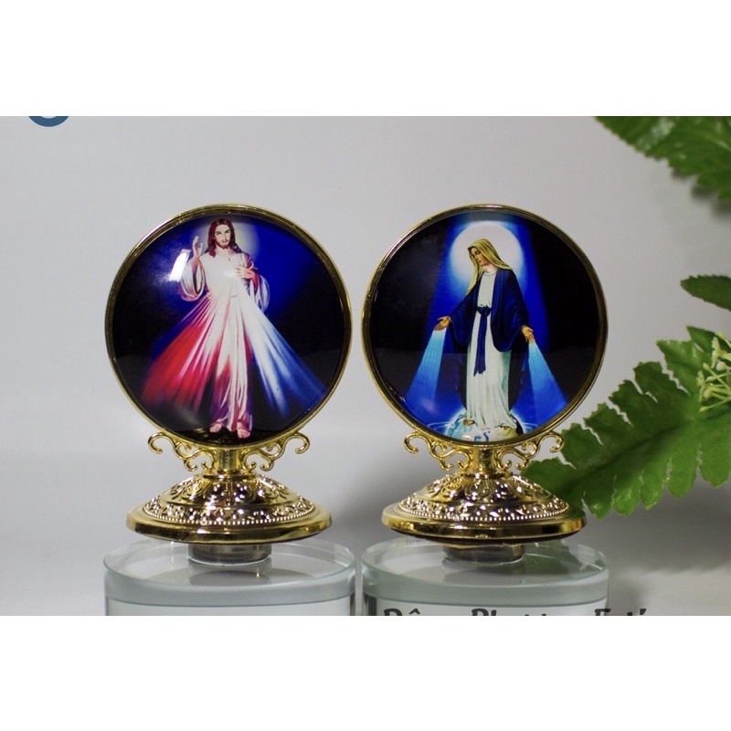 Tượng xoay để xe ô tô, để bàn in hình Chúa Giê-su, Đức Mẹ Maria, Gia Đình Thánh Gia-Quà tặng Công Giáo