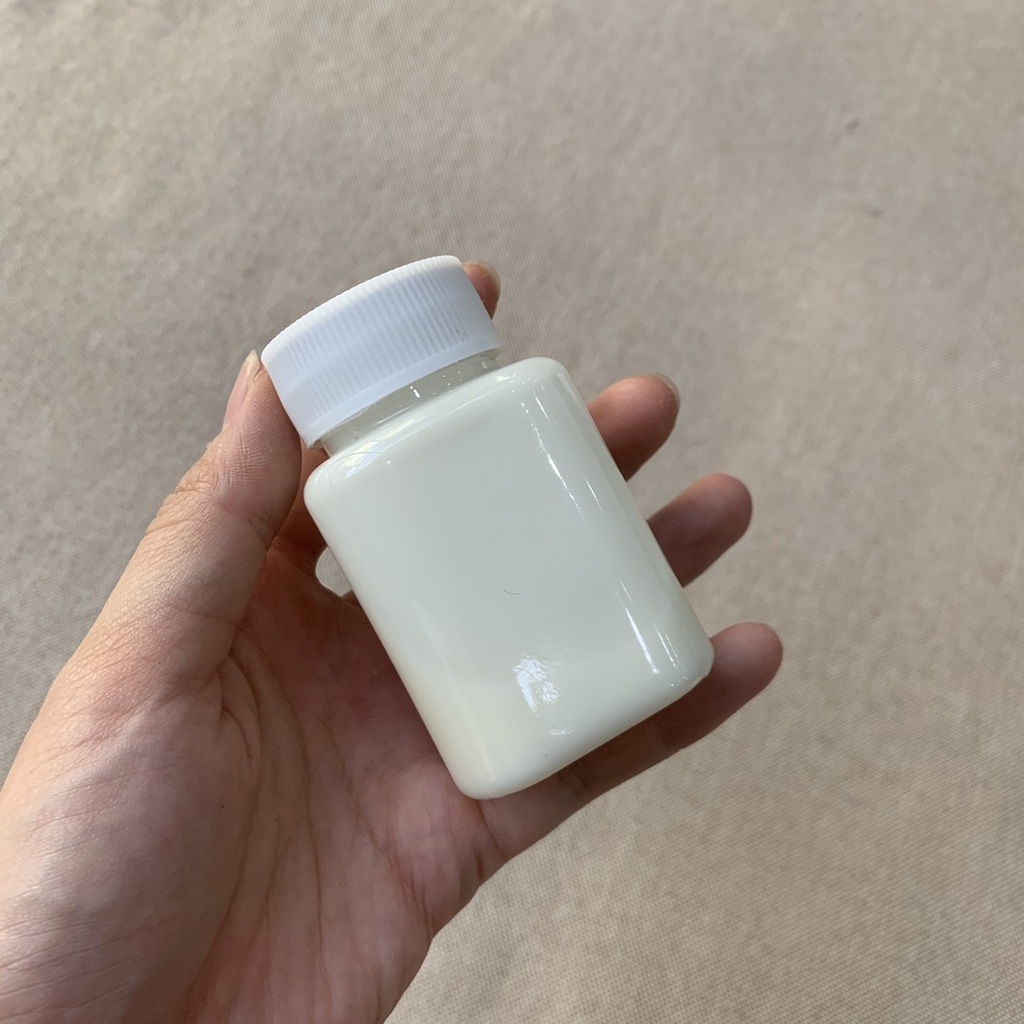 Sơn lót 100ml chuyên dùng trong ngành da thủ công, công dụng làm lớp sơn được mịn hơn