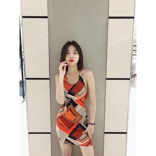 Đầm bodycon lập thể