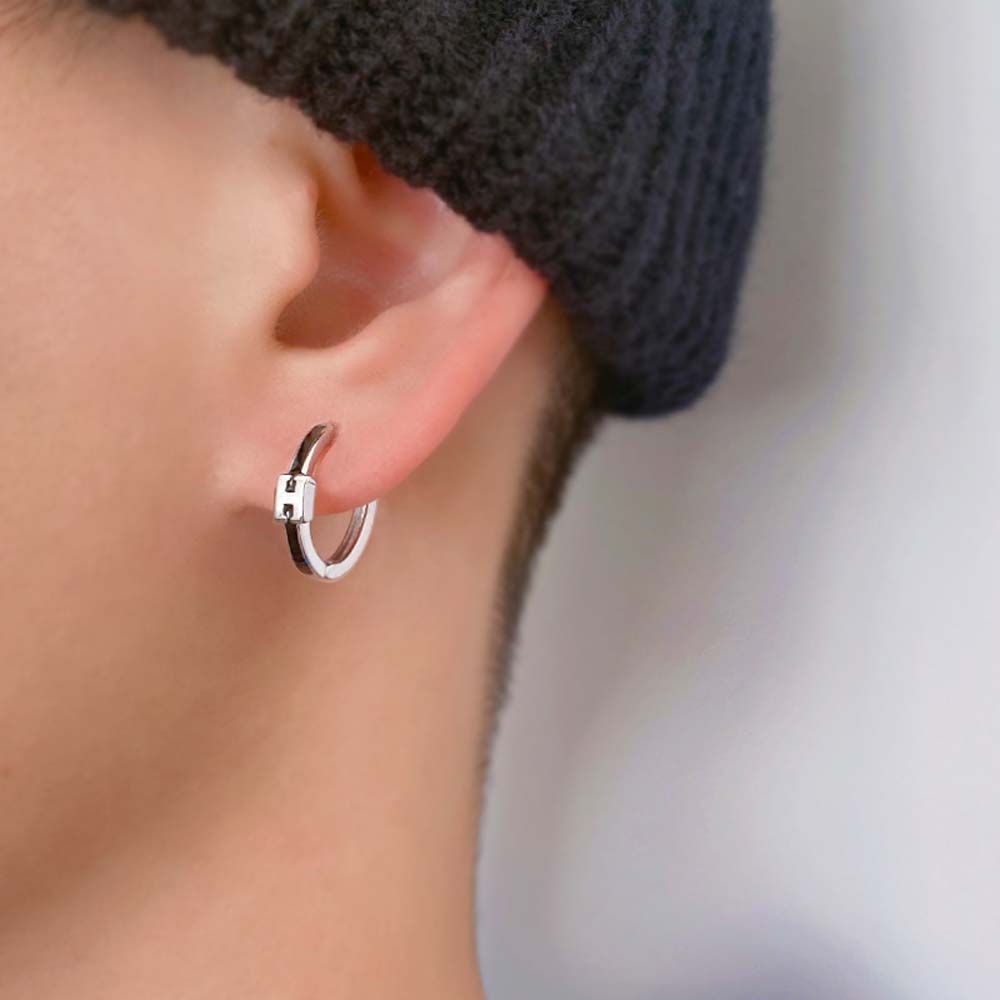 Bông tai hình chữ H thiết kế đơn giản sang trọng cho nam