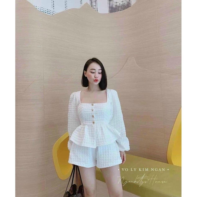 Set áo peplum trắng cổ vuông bo eo + short