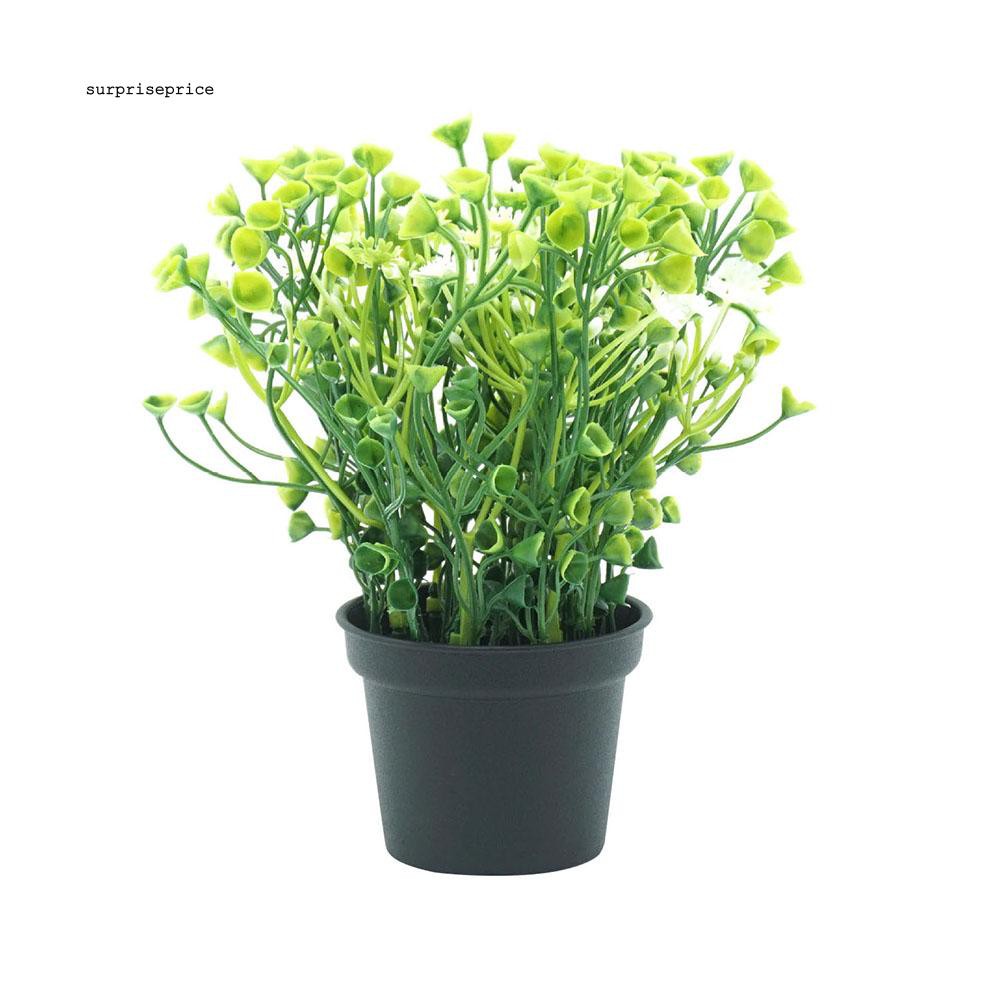 Chậu hoa nhân tạo trang trí khu vườn sinh động