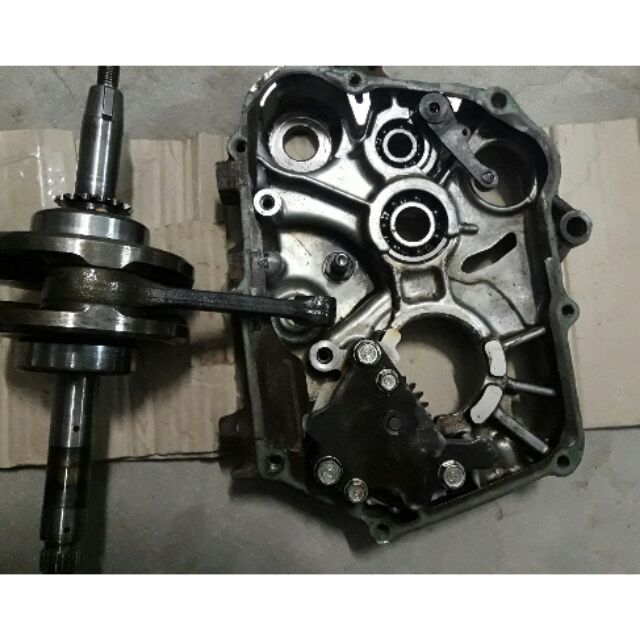 Nguyên bộ dên và lóc luôn bơm w110 rin xe.