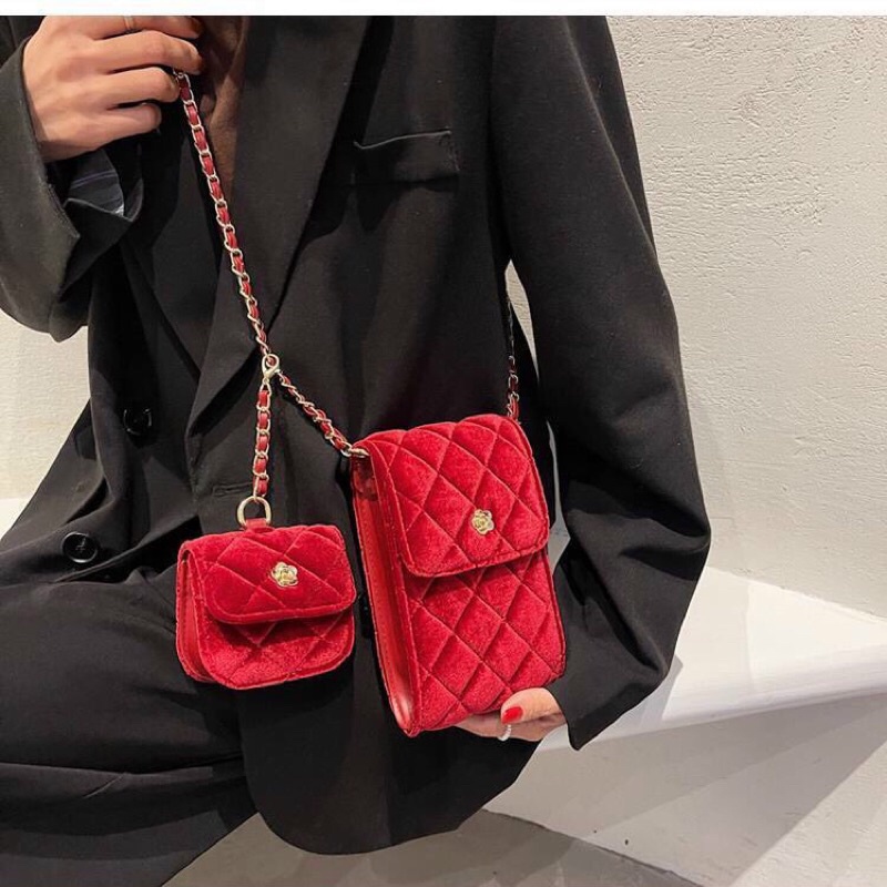 Túi Xách Nữ Nhung Đeo Chéo 2 Chi Tiết Dáng Dọc Ô Trám