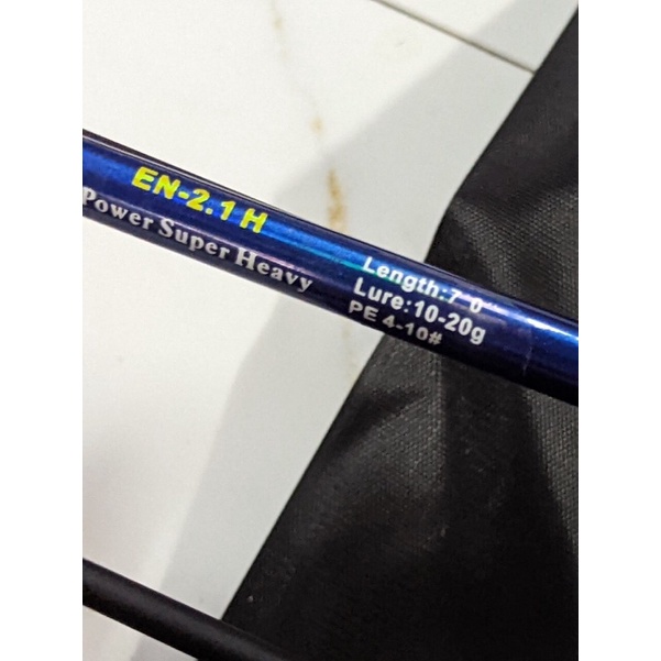 Cần câu lure 2 ngọn M, ML chất liệu carbon