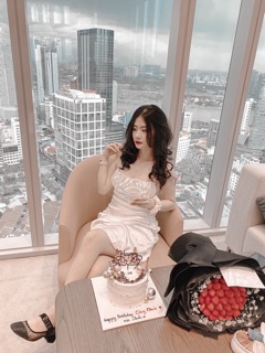 Đầm lụa nhún ngực