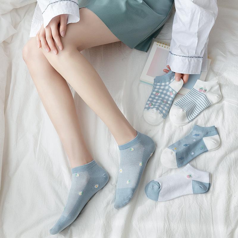 Sét 5 Đôi Tất Nữ Cổ Ngắn Tone Xanh Họa Tiết Dâu Xinh  Tn3
