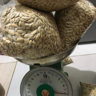 Hạt bí rang tay