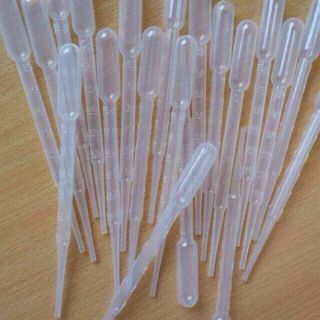 Que uống thuốc, uống sữa