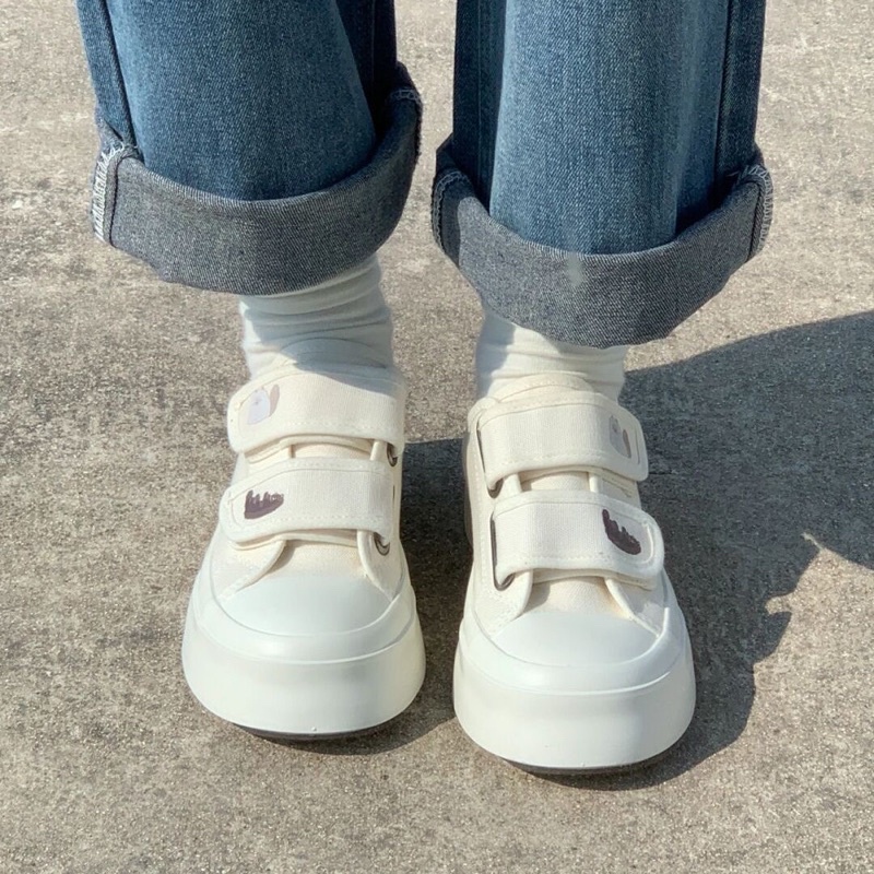 Giày Sneaker Đế Bánh Mì In Gấu Độn Đế Quai Dán Dễ Thương Giày Đi Học