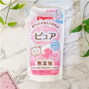 Nước giặt Pigeon dạng chai 800ml và túi 720ml