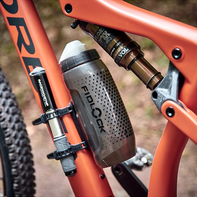 Chai Nước Xe Đạp Fidlock 450 / 590 / 800ml Có Đế Nam Châm