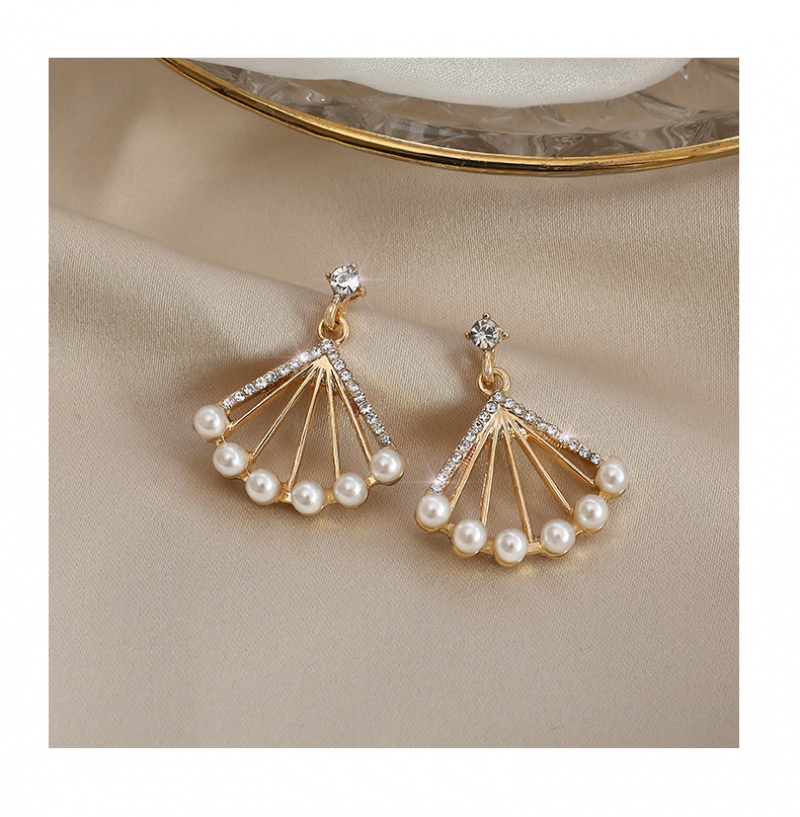 Bông tai hình quạt mạ bạc đính ngọc trai giả thời trang