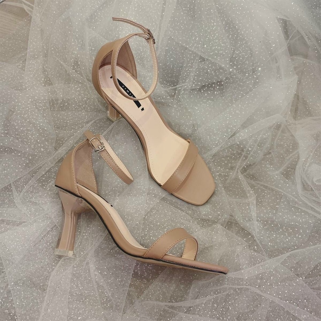 Giày sandal quai mảnh bít gót 7cm lên chân sang chảnh