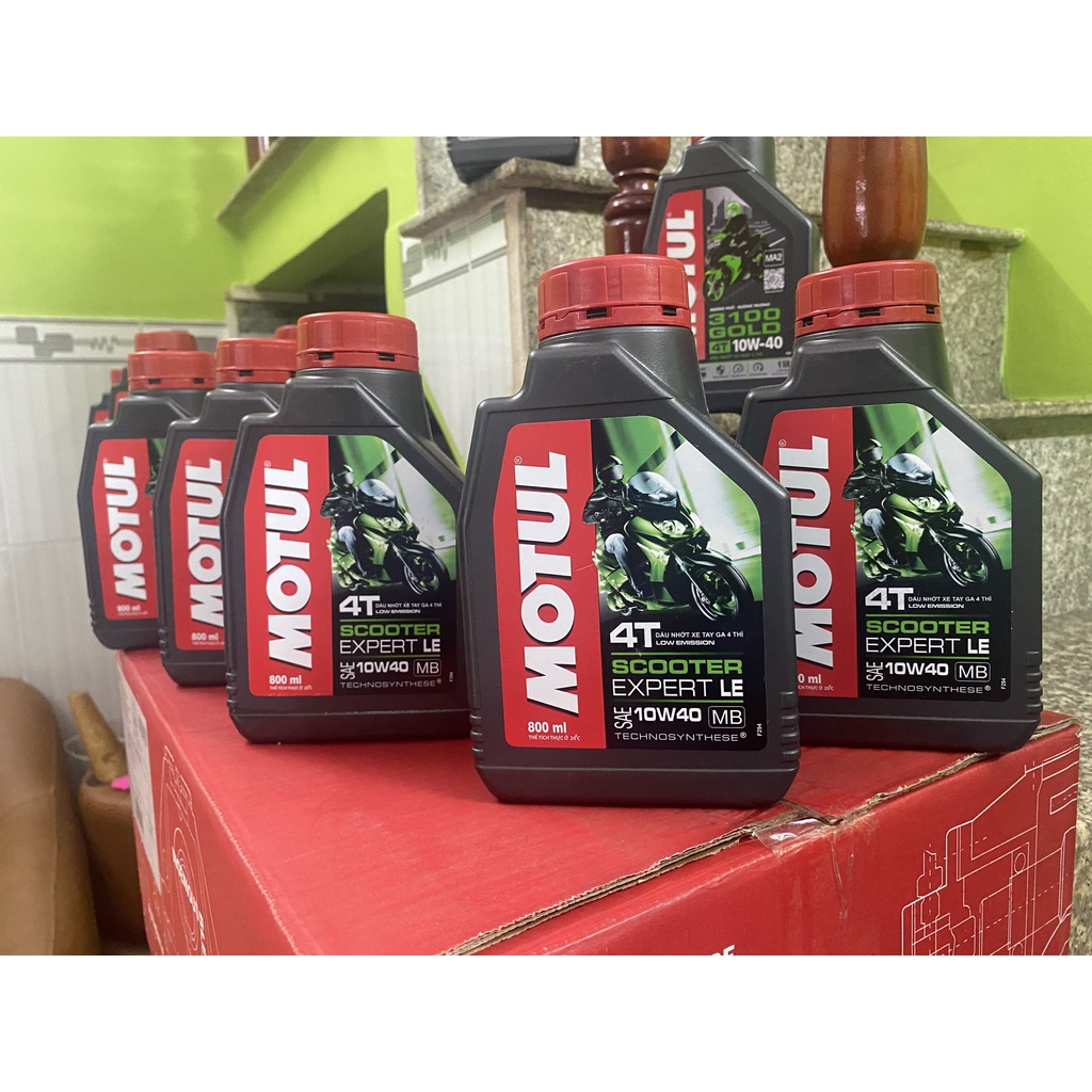 Nhớt xe tay ga cao cấp Motul Exper LE - Chai 800ml