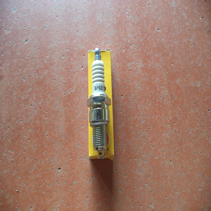 Bugi NGK BP6ES - Bugi xe hai thì chân dài - dùng cho xe máy - máy phát điện máy cưa máy phát cỏ
