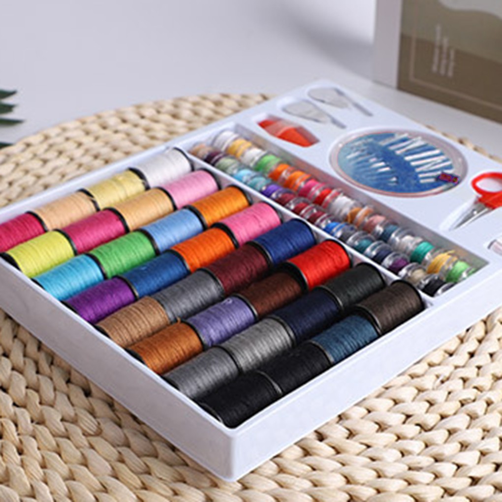 Hộp 64 Cuộn Chỉ May Nhiều Màu Sắc Kèm Phụ Kiện Tiện Dụng