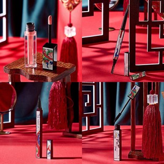 Bộ mỹ phẩm trang điểm gồm son môi phấn nước mascara / phấn má hồng / phấn bắt sáng / kem bb ca0