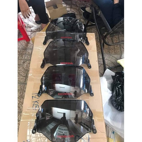 Chắn gió SH Ý
