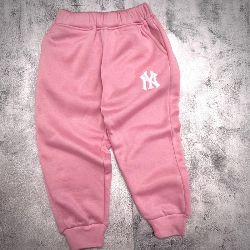 Bộ nỉ NY hồng bé trai bé gái