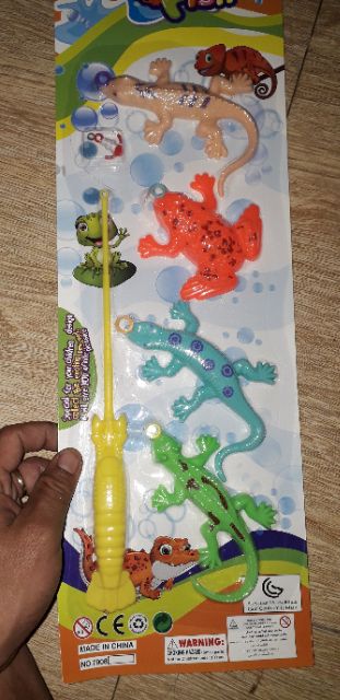 Sét đồ chơi câu ếch và cá sấu bằng nhựa