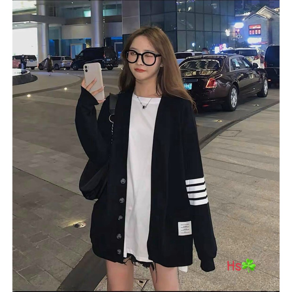 Áo Cardigan Len Phối Sọc 🦋 Áo Khoác Len Túi Trước Cúc Cài 2 Màu 🦋 | BigBuy360 - bigbuy360.vn