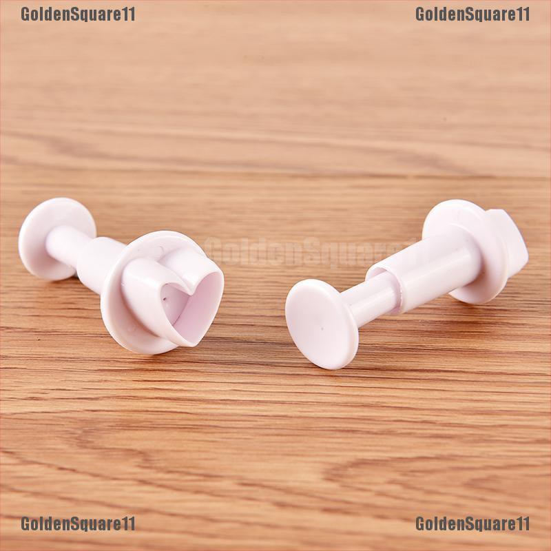 Khuôn Cắt Bánh Hình Trái Tim Dễ Thương