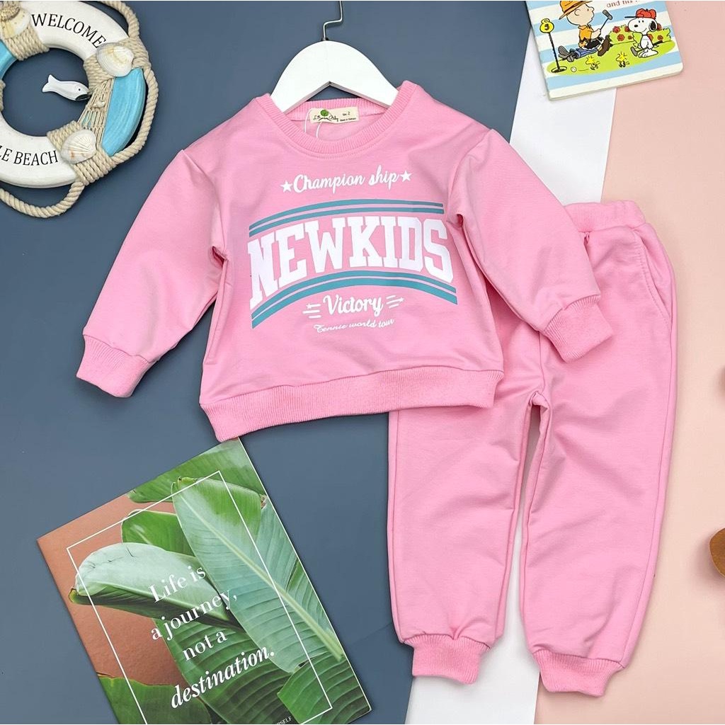 Bộ quần áo LITIBABY chất nỉ da cá bền đẹp, in chữ Newkids, size 2/8. Mã PH366